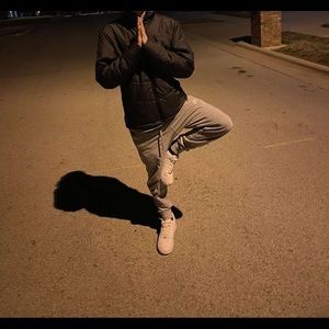 Meet your Posher, Holden